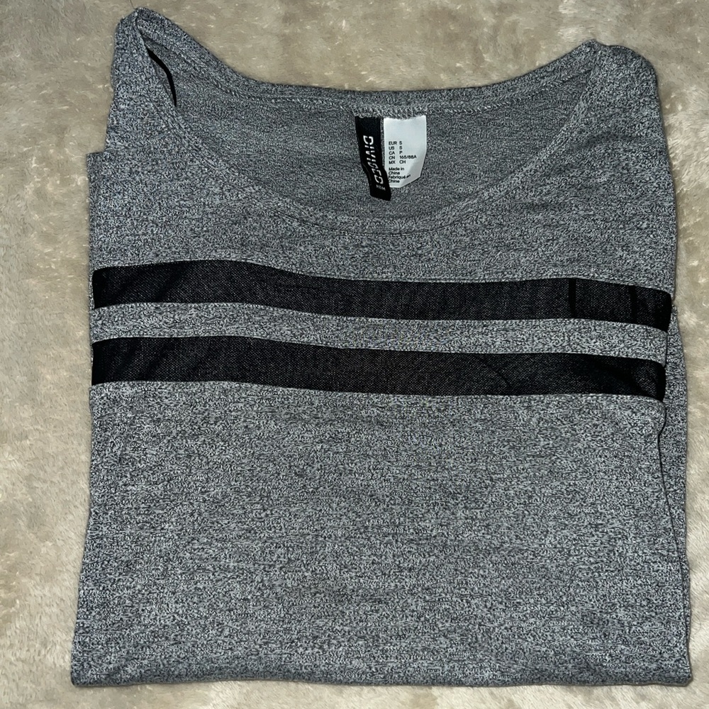 H&M Heather Gray Top with Black Accents
